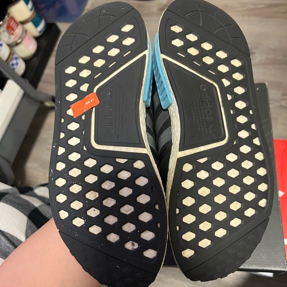 Adidas NMD women’s size 6.5 - Picture 4 of 6